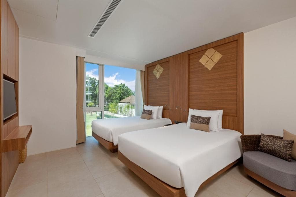 Splash Beach Resort Maikhao Phuket - 32