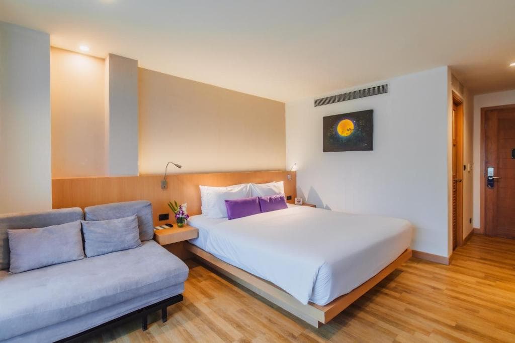 Hotel The Lunar Patong - 67