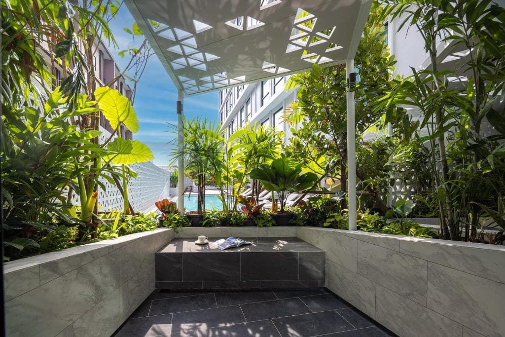 Travelodge Phuket Town - 39