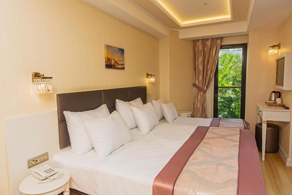 Grand Naki Hotel - 9
