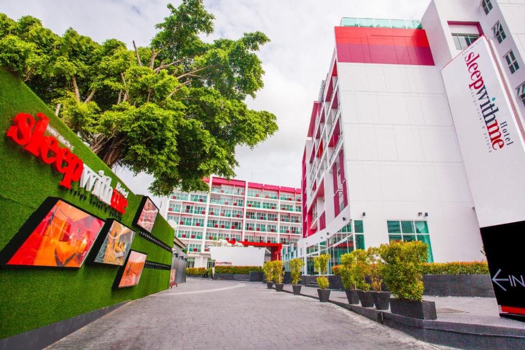 HOTEL SLEEP WITH ME design hotel @ patong - 8