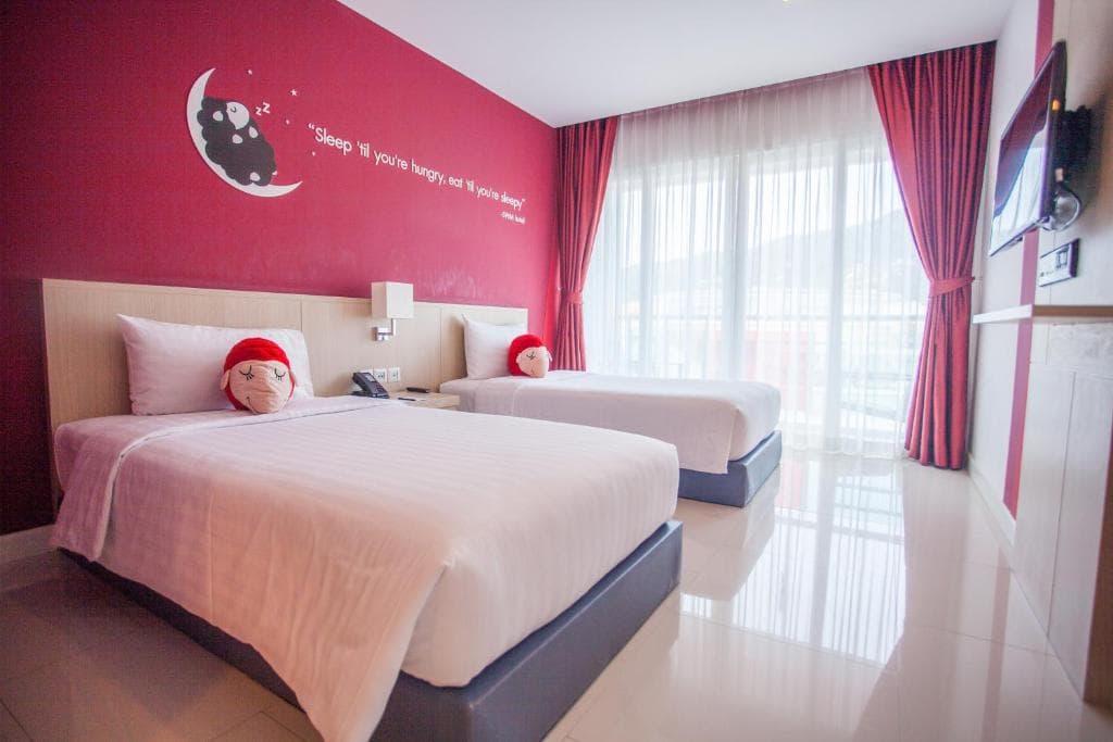 HOTEL SLEEP WITH ME design hotel @ patong - 26