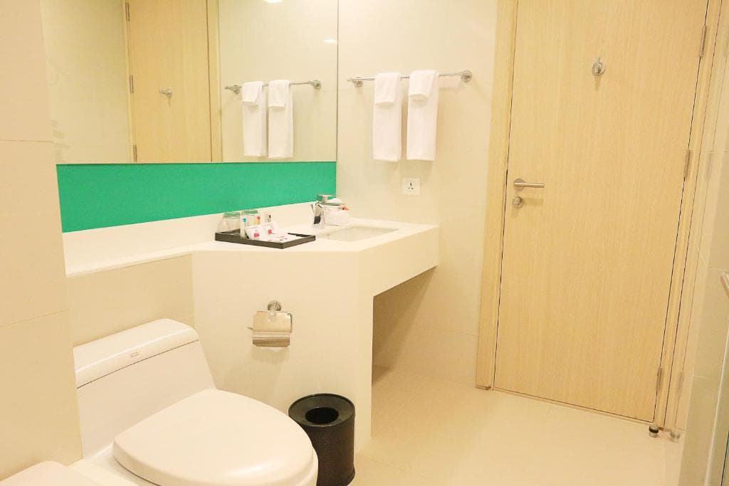 HOTEL SLEEP WITH ME design hotel @ patong - 35