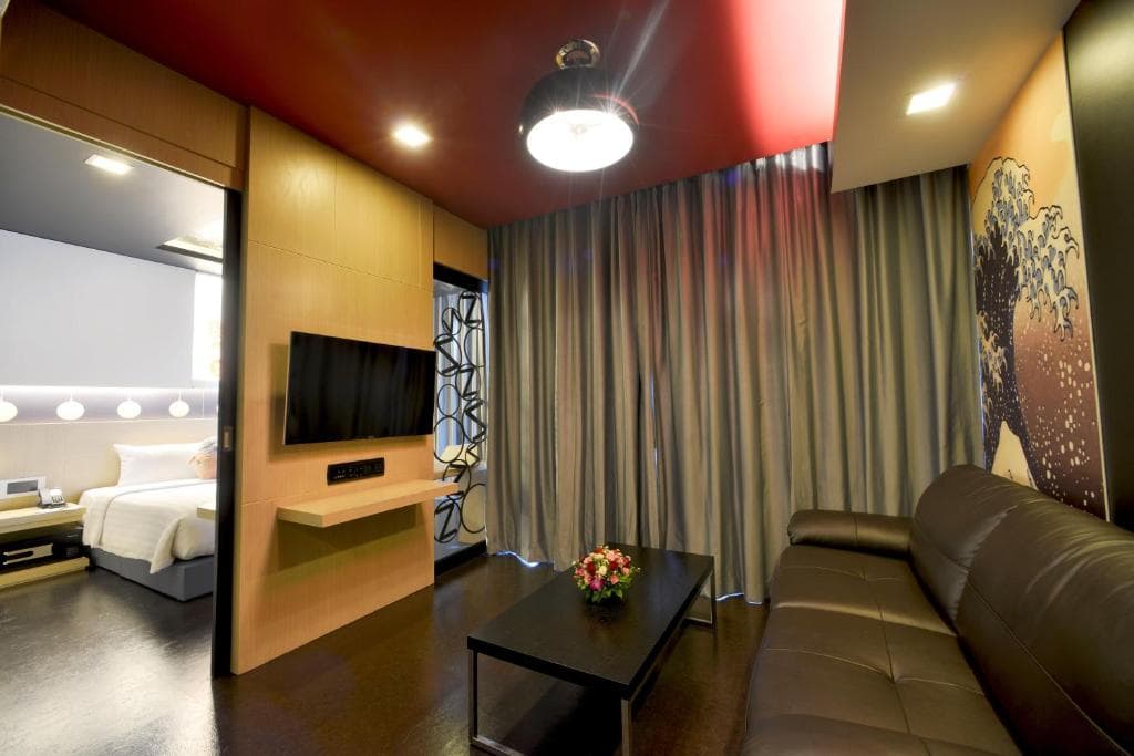 HOTEL SLEEP WITH ME design hotel @ patong - 39