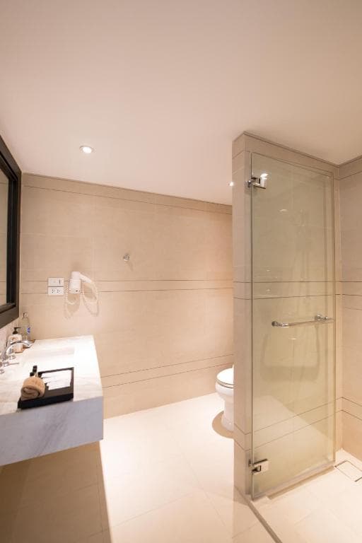 Sawaddi Patong Resort & Spa by Tolani - 10