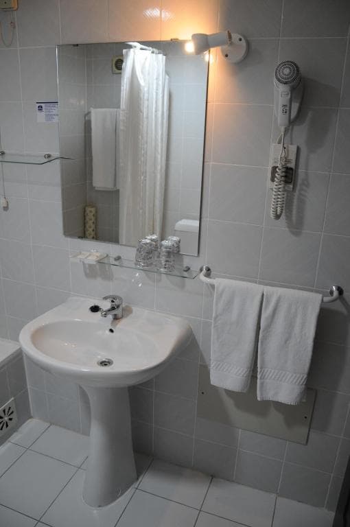 Best Western Hotel Dom Bernardo - 8