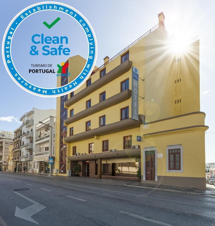 Best Western Hotel Dom Bernardo - 10