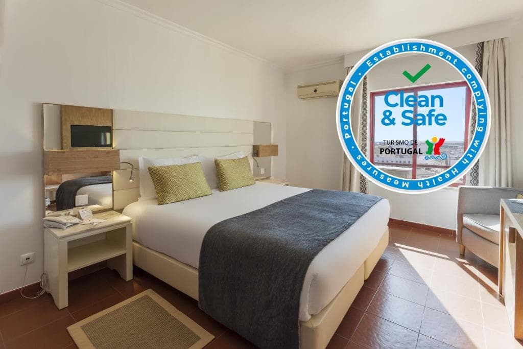 Best Western Hotel Dom Bernardo - 11