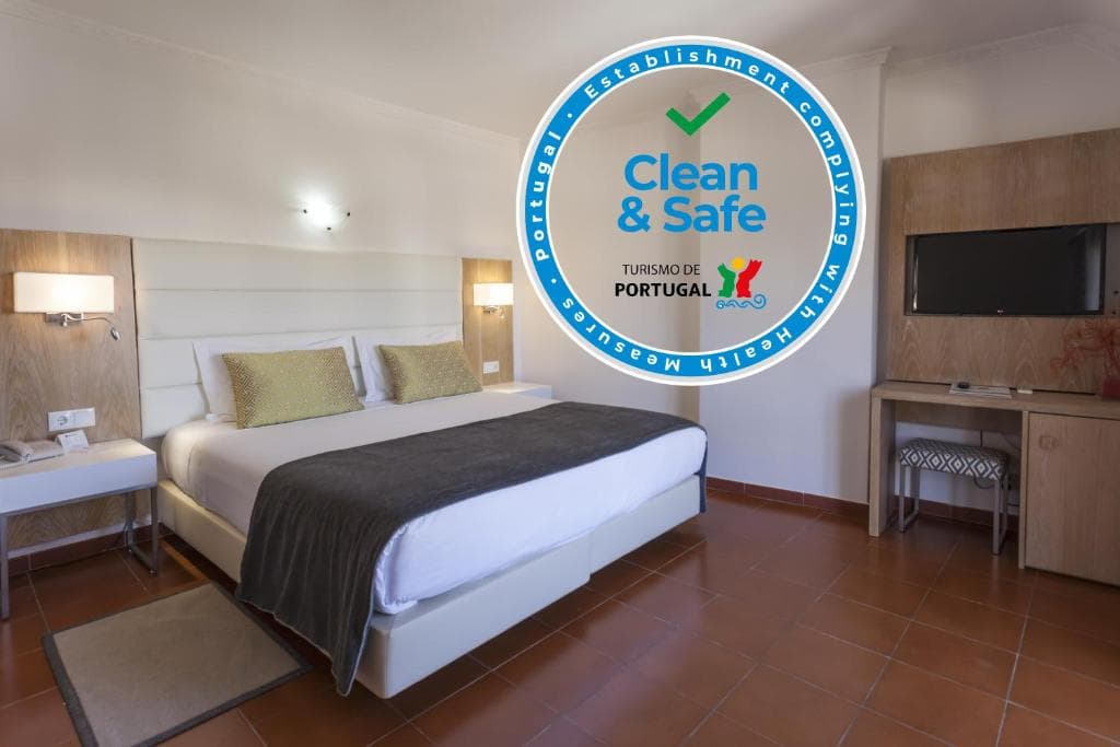 Best Western Hotel Dom Bernardo - 12