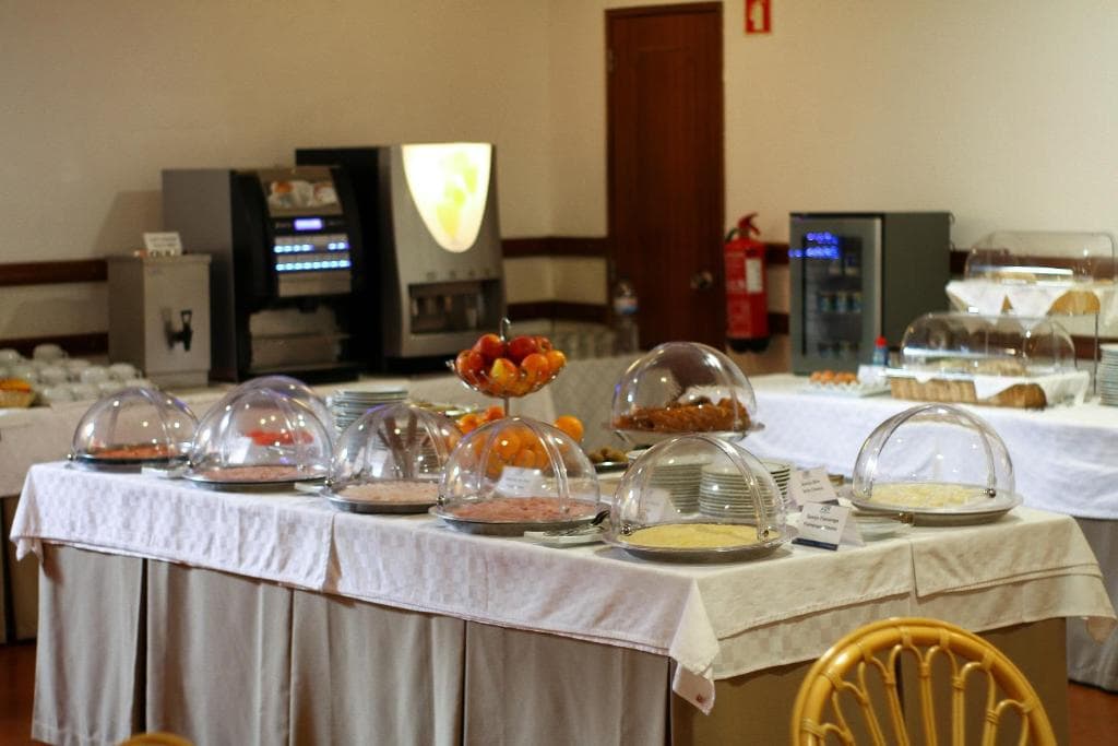 Best Western Hotel Dom Bernardo - 20