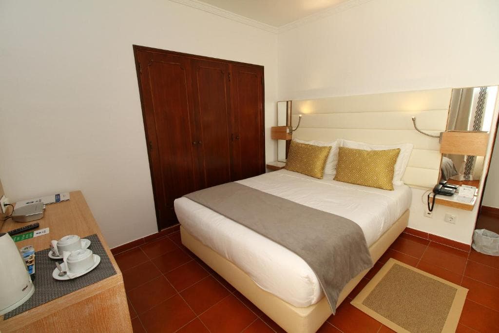 Best Western Hotel Dom Bernardo - 21