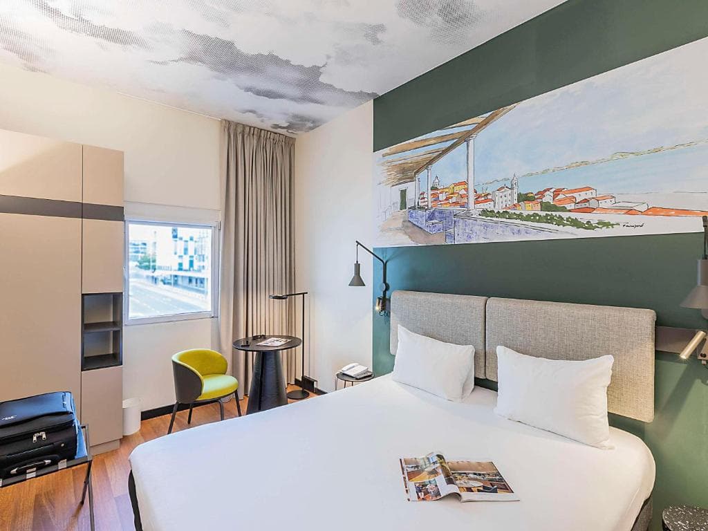 Hotel Ibis Lisboa Parque das Nacoes - 1