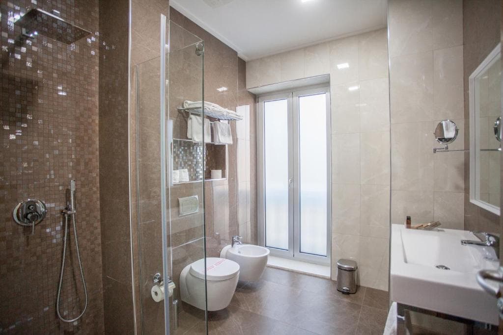 Hotel Colosseo Tirana - 3