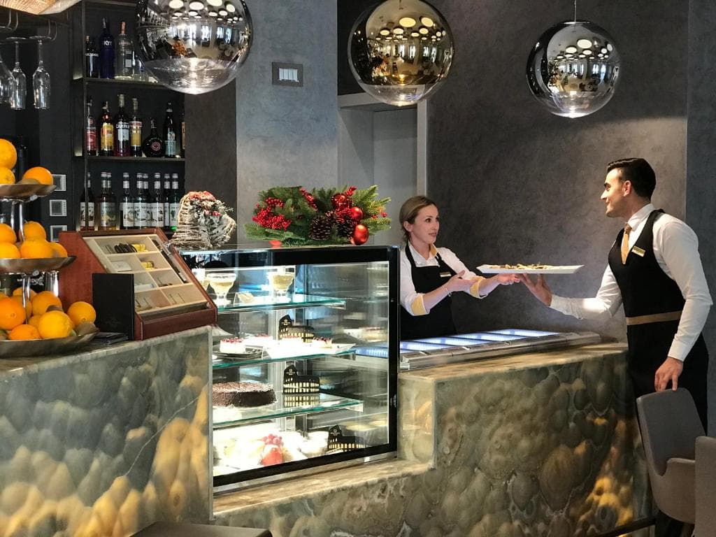 Hotel Colosseo Tirana - 6