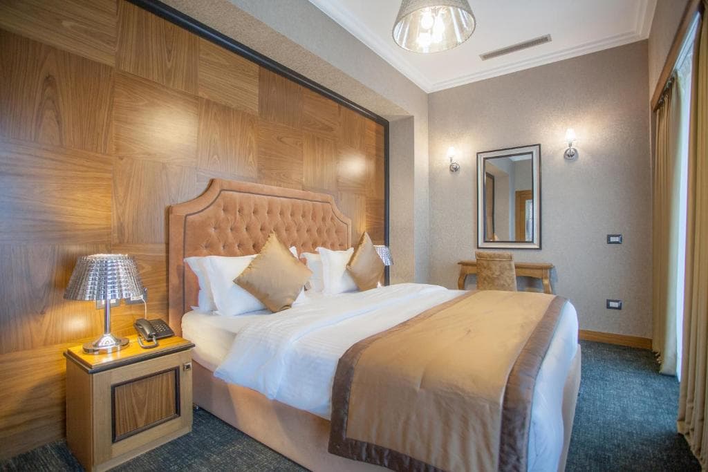 Hotel Colosseo Tirana - 11