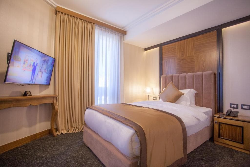 Hotel Colosseo Tirana - 15