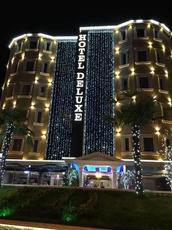 Hotel Deluxe