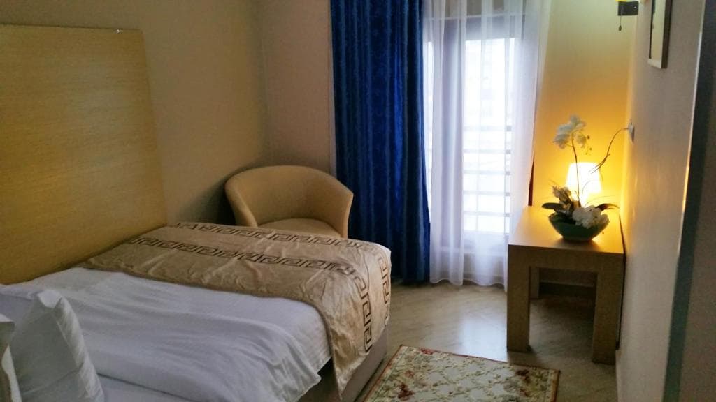 Hotel Capital Tirana - 24
