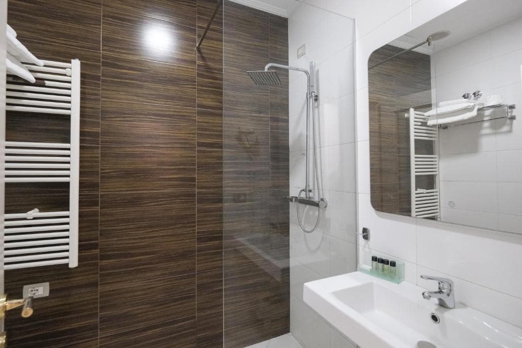 Hotel Golden City, Tirana - 43