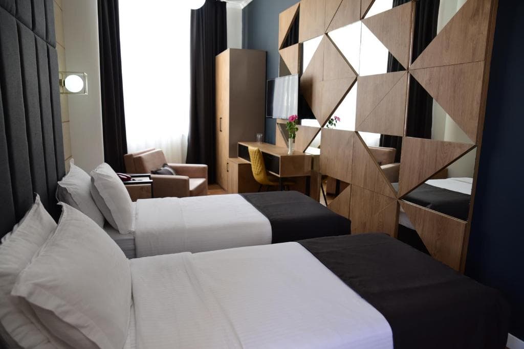 Hotel Comfort - 2