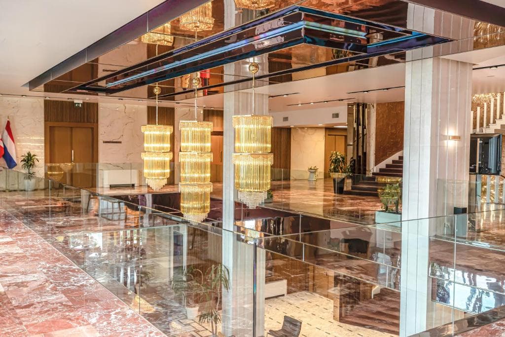 Hotel & Conference Centre Tirana International - 11