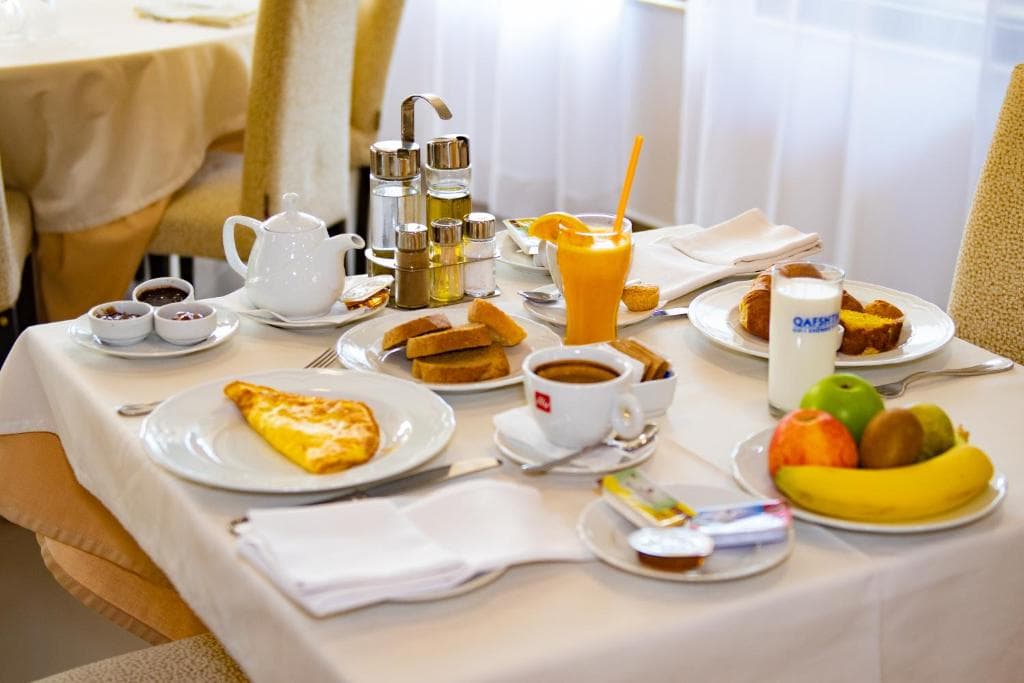 Hotel Airport Tirana - 15