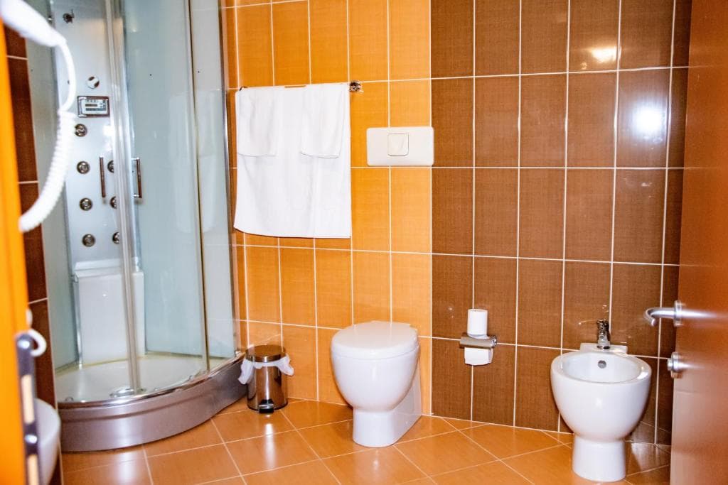 Hotel Airport Tirana - 20