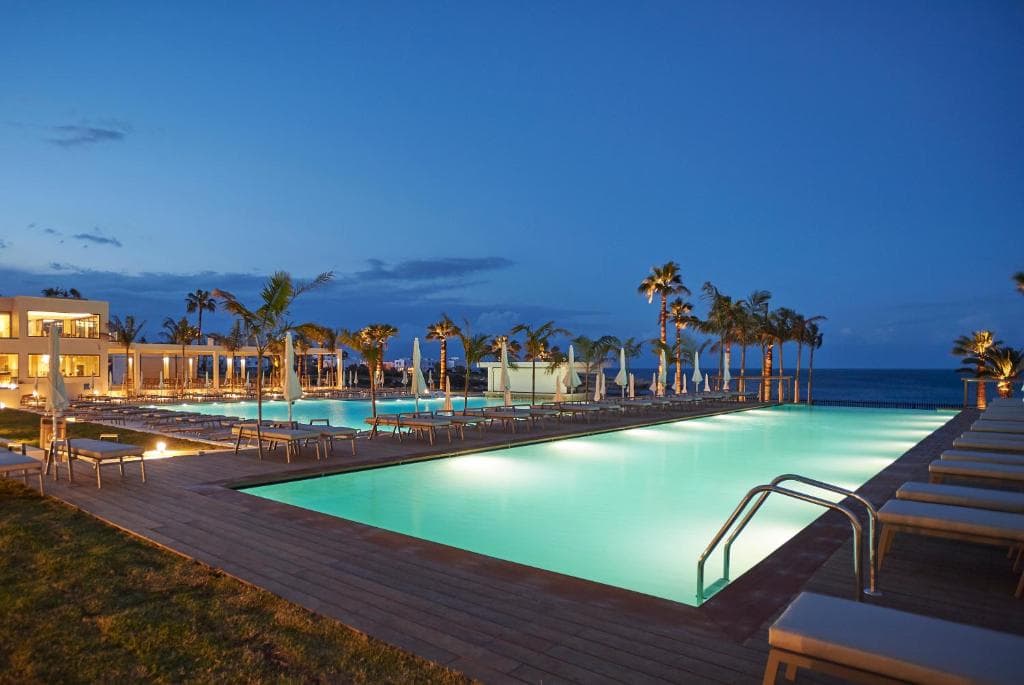 Sunrise Jade - Adults Only - 15