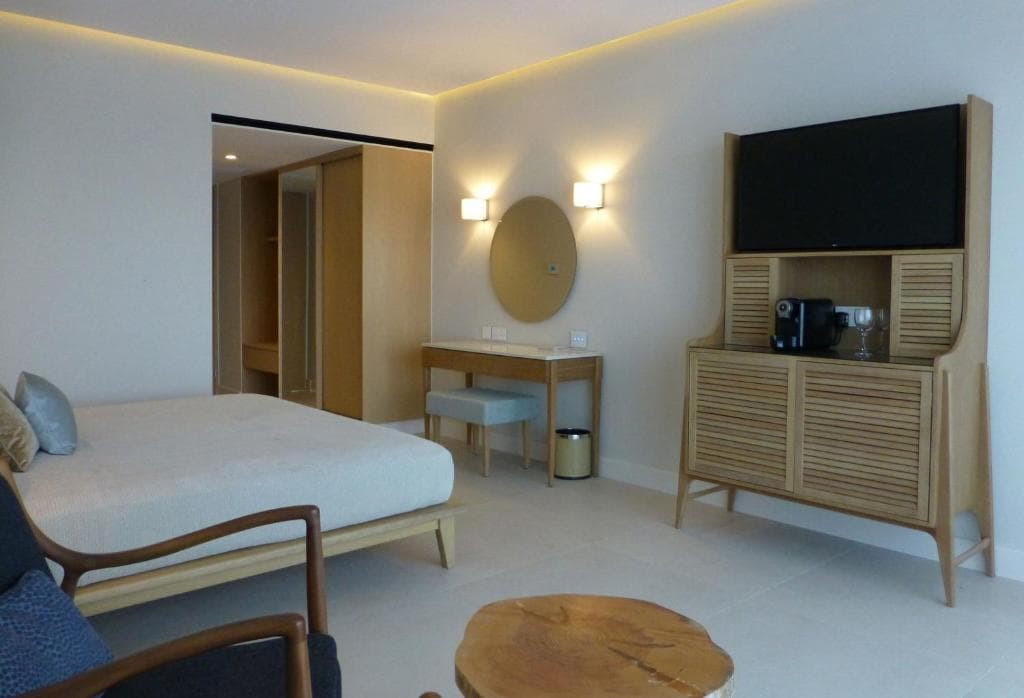 Sunrise Jade - Adults Only - 28