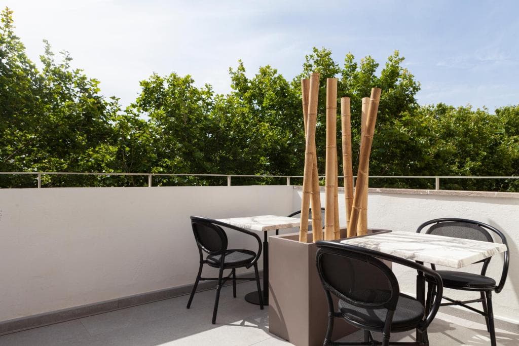 Nivia Born Boutique Hotel - 39
