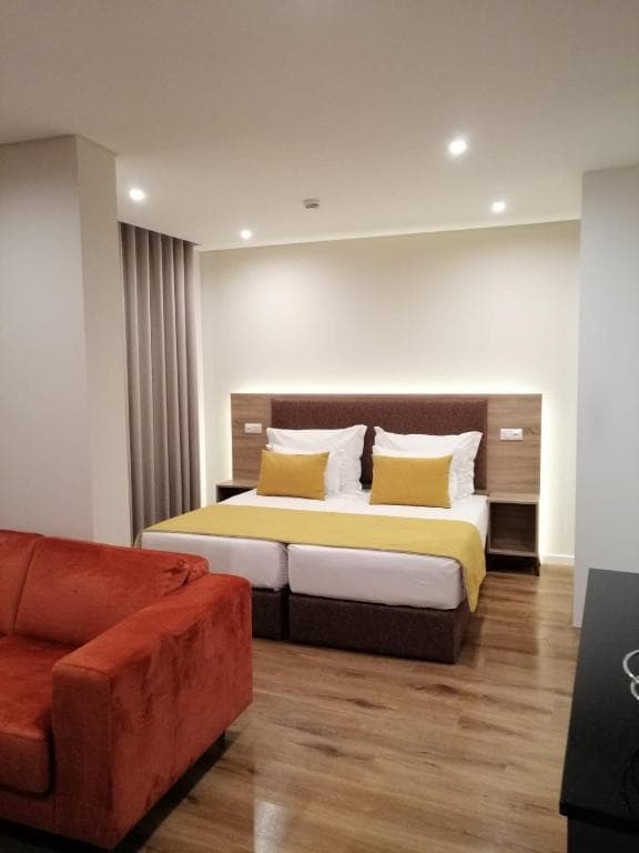Monumental Plaza by Petit Hotels - 13