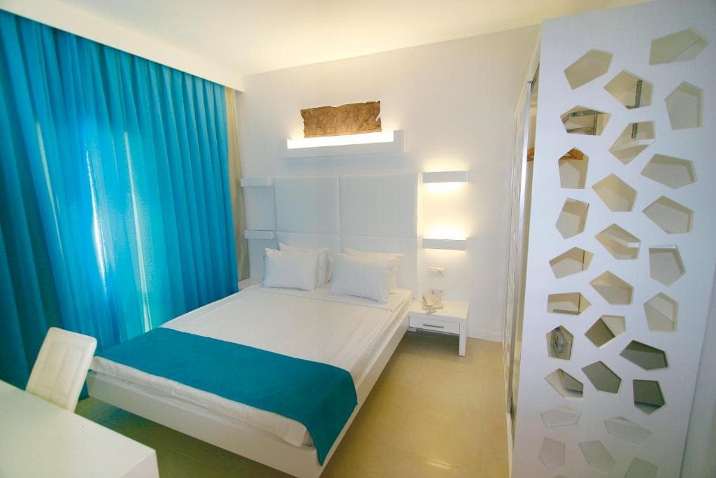 Costa Luvi Hotel - 2