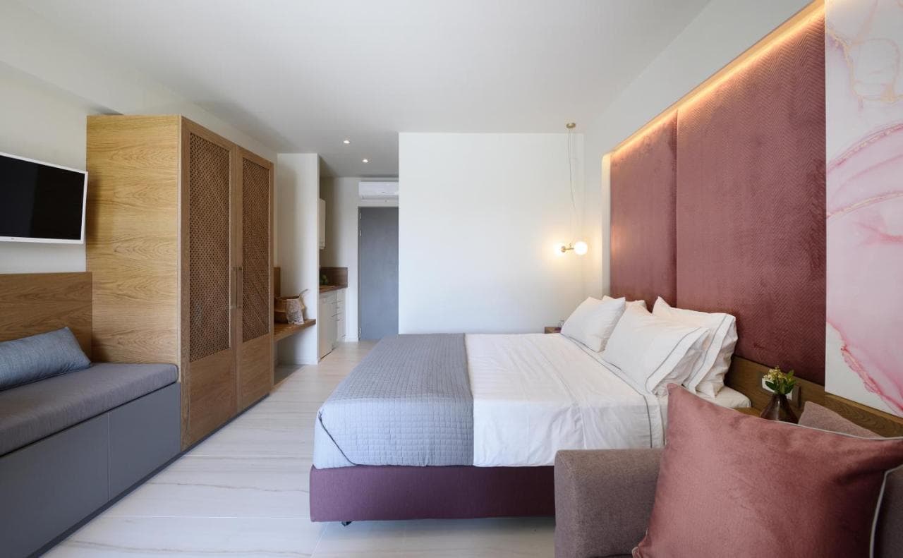 Serenity Suites - 2