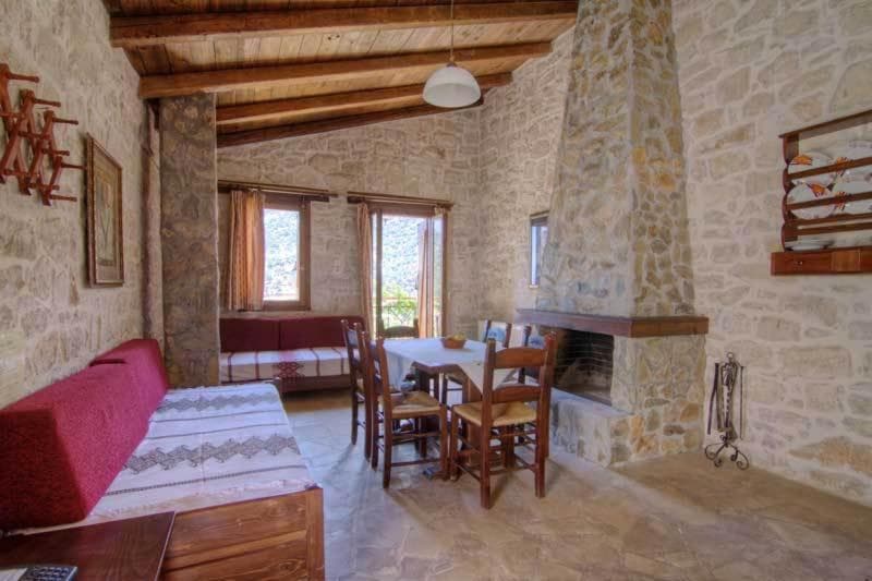 Stone Village Hotel Apartments - 4