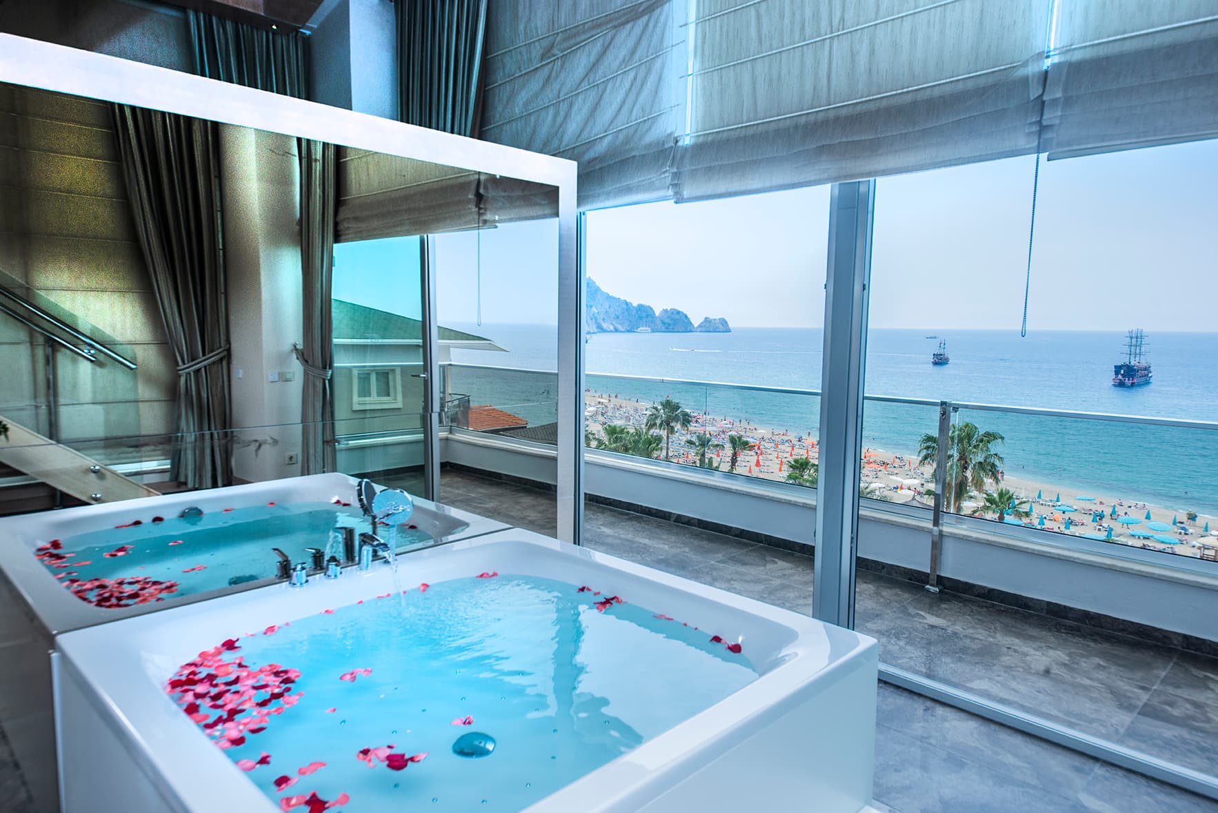 Xperia Saray Beach Hotel - 2