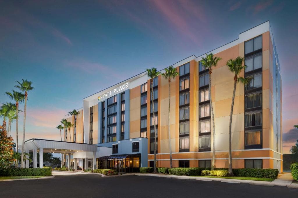 Hyatt Place Across from Universal Orlando Resort - 1