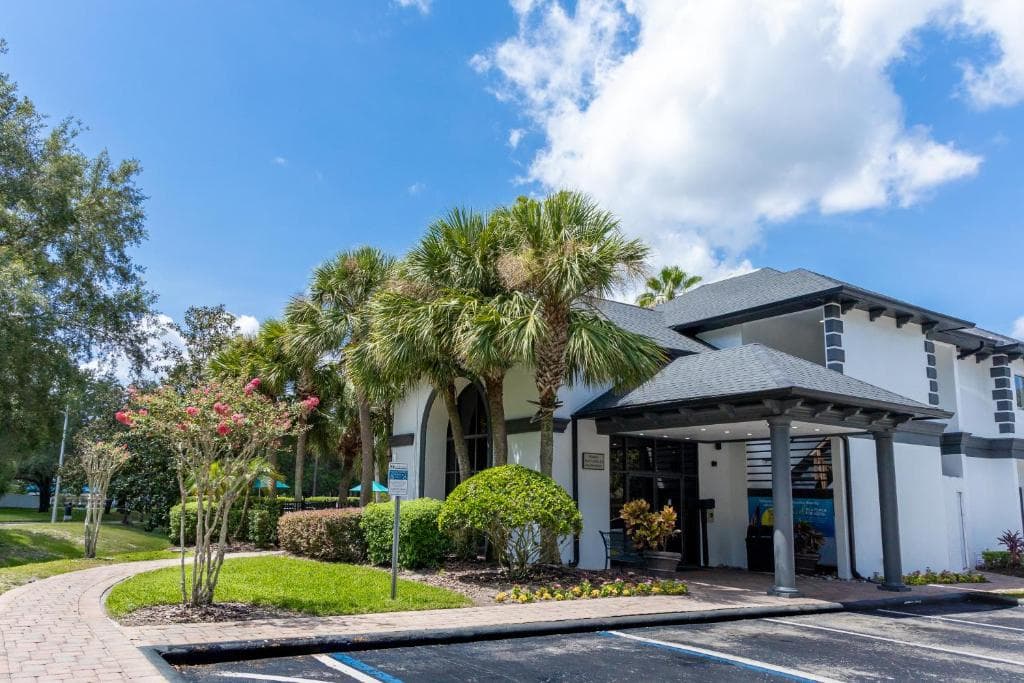 Legacy Vacation Resorts - Disney and Lake Buena Vista - 2