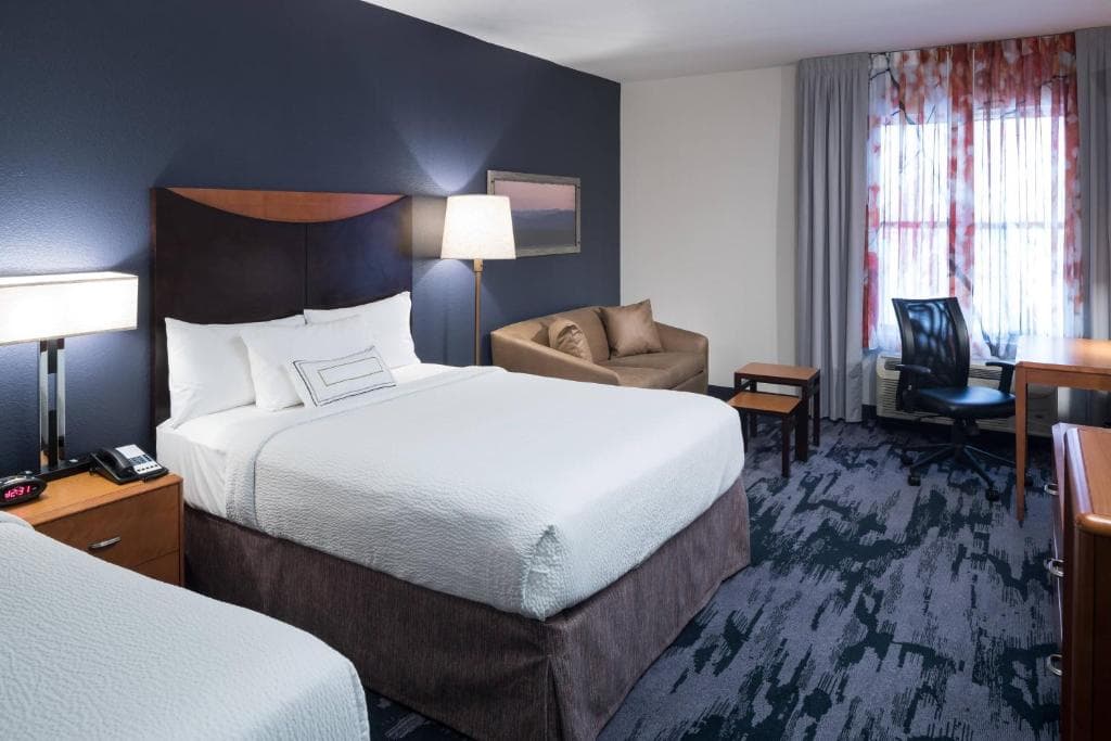Fairfield Inn & Suites Orlando at Seaworld - 2