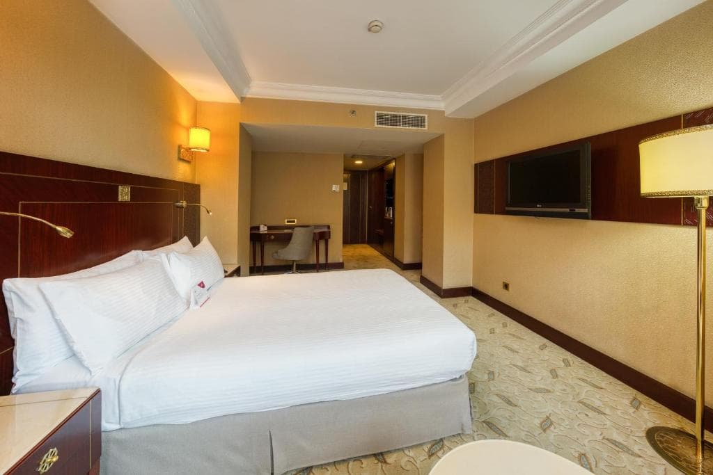 Crowne Plaza Old City Hotel - 23