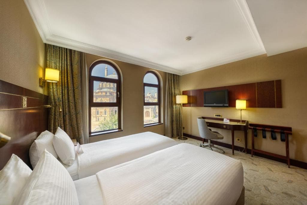 Crowne Plaza Old City Hotel - 24