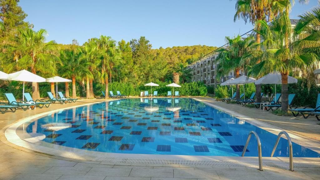 Green Bay Resort And Spa - 24