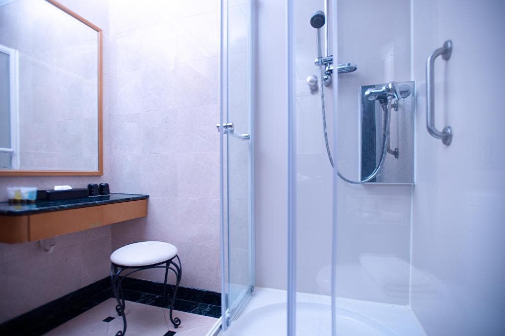 Best Western Plus Hotel Hong Kong - 12