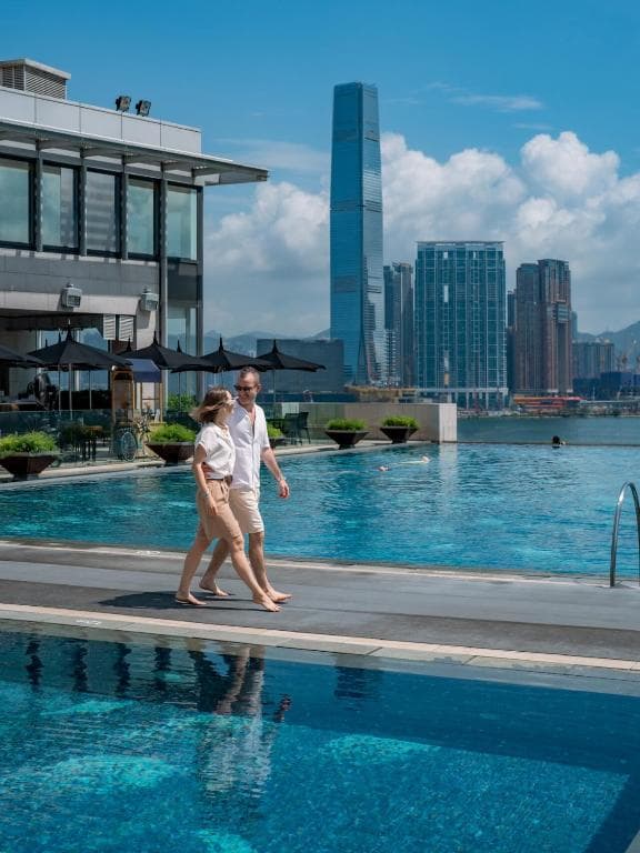 Four Seasons Hotel Hong Kong - 2