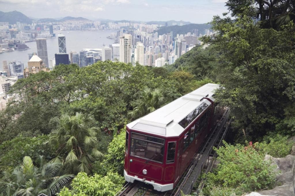 Four Seasons Hotel Hong Kong - 11
