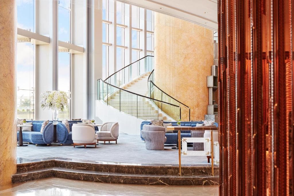 Four Seasons Hotel Hong Kong - 16