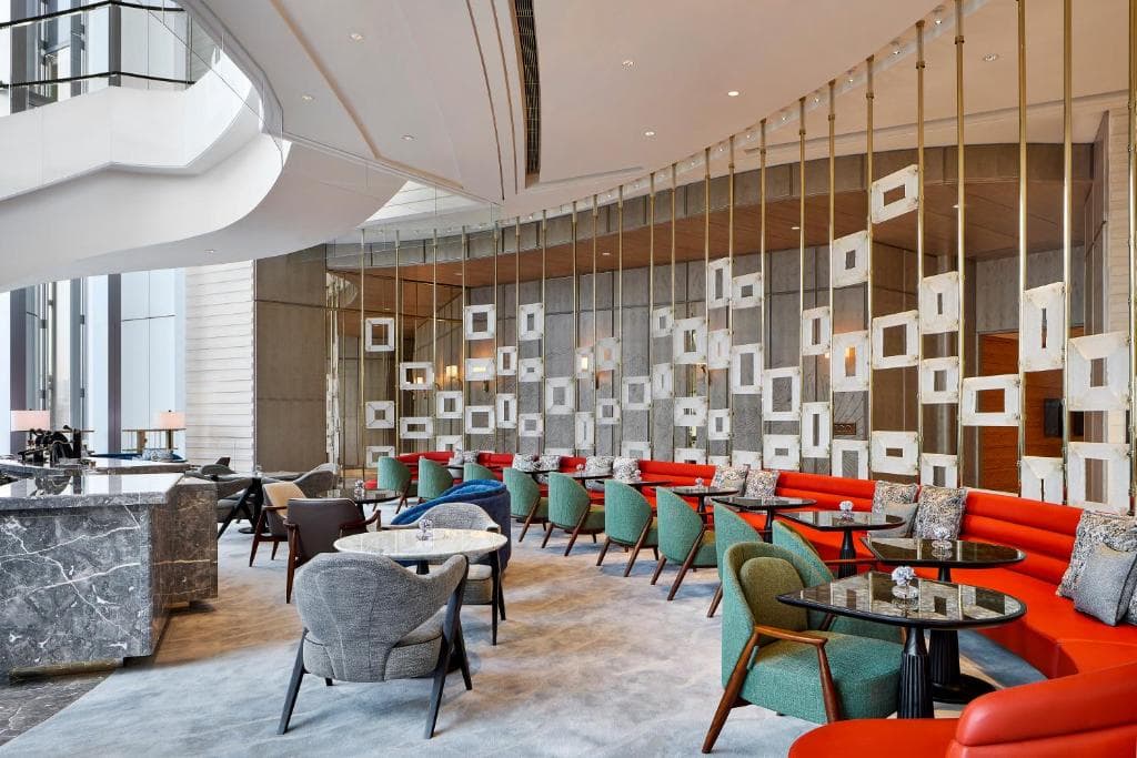 Four Seasons Hotel Hong Kong - 25