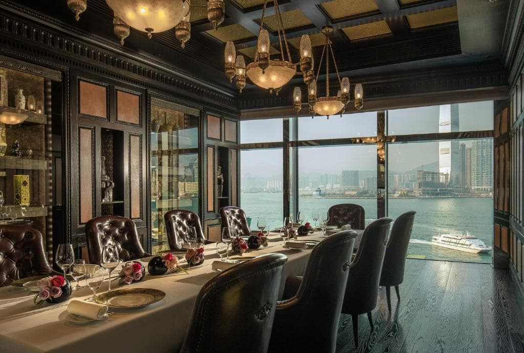 Four Seasons Hotel Hong Kong - 36