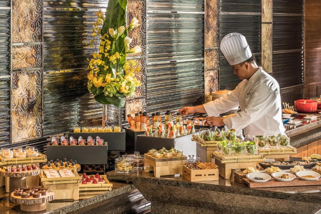 Four Seasons Hotel Hong Kong - 42