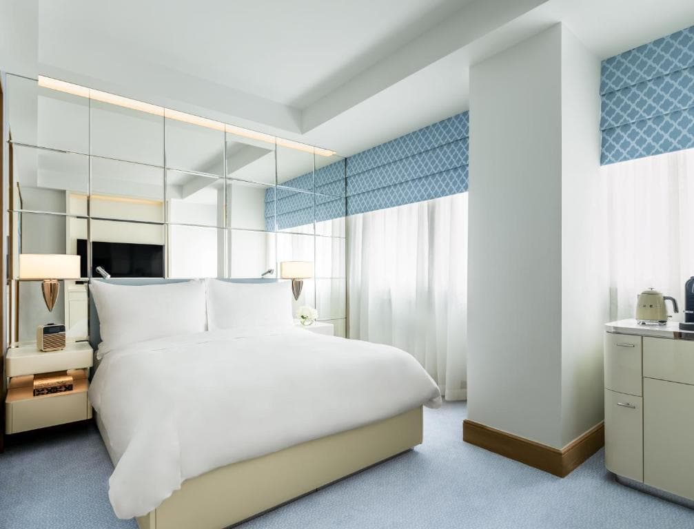 Lanson Place Causeway Bay, Hong Kong - 37