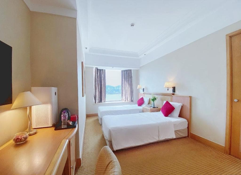 Ramada by Wyndham Hong Kong Grand View - 10